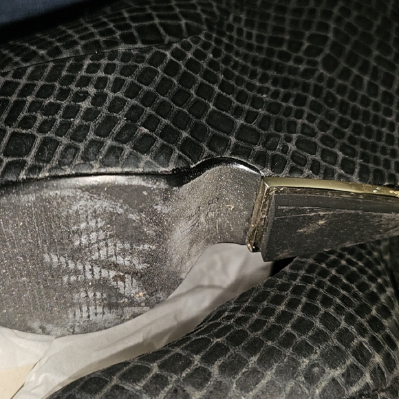 MIA Limited Edition - Picture 5 of 6